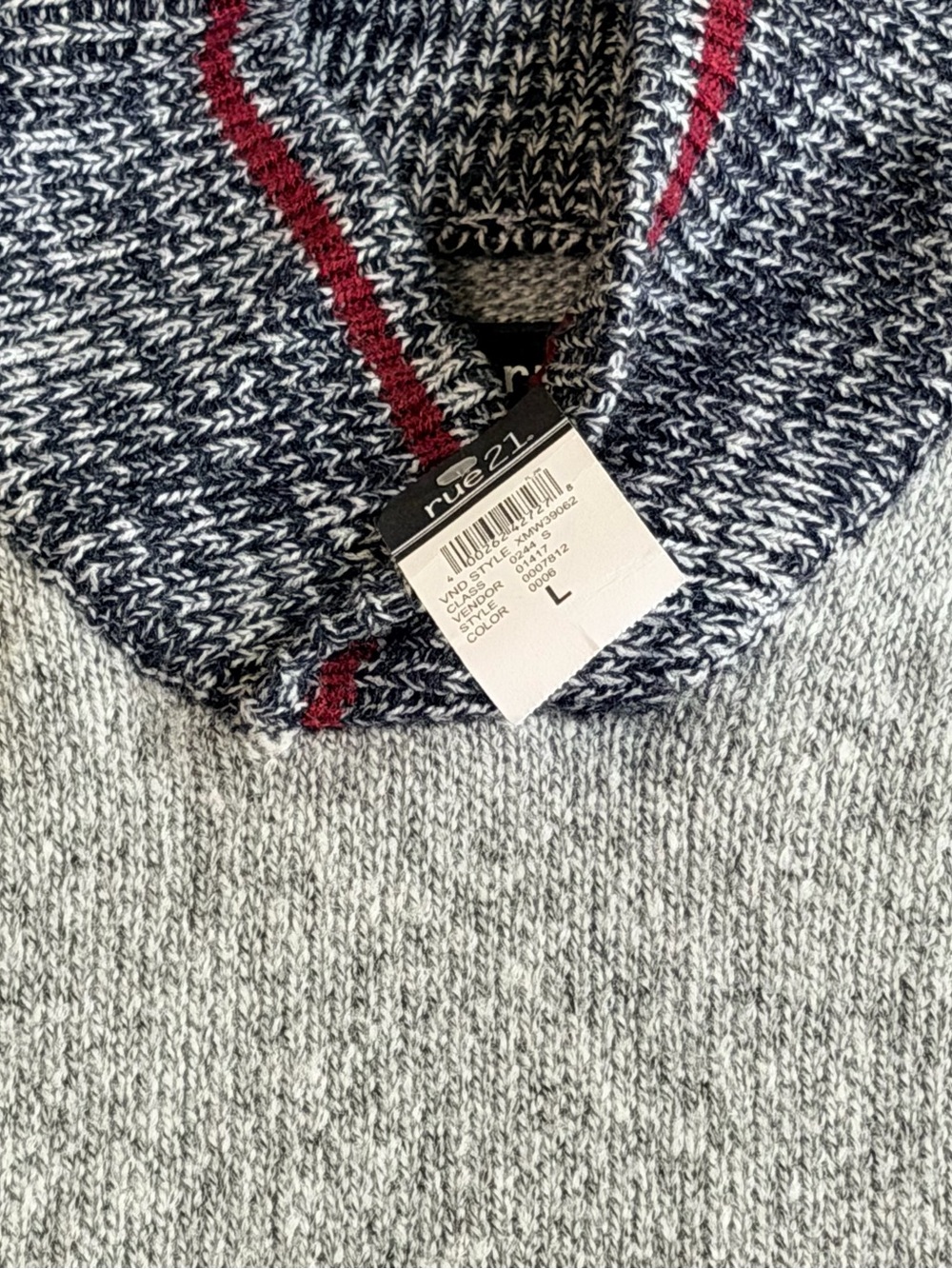rue21 Men’s Gray Marled Turtleneck Sweater with Navy and Red Trim
